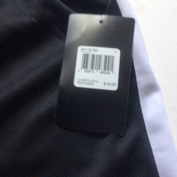 Gym Shorts!! Hurley Kids Black Athletic Shorts with White Stripe Size 7 - Picture 2 of 8